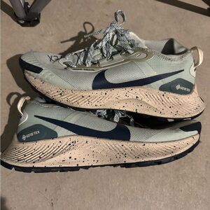 Nike Pegasus Trail 3
GORE-TEX Sea Foam